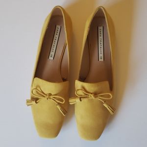 NWOT Zara Yellow Tassel Flats